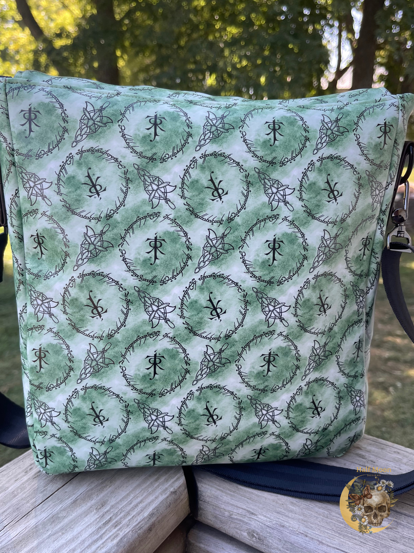 One Bag to Rule them all. Messenger bag