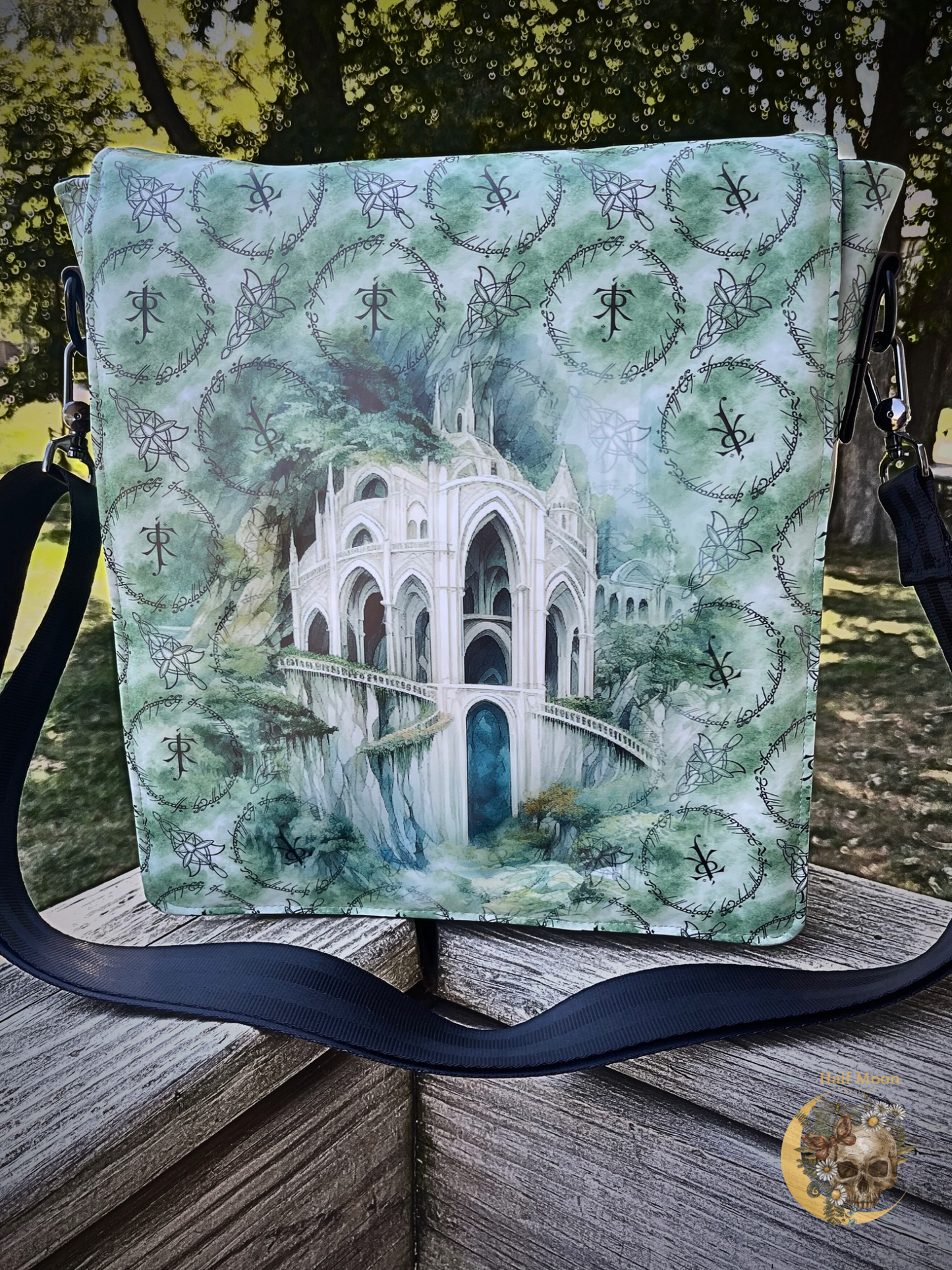 One Bag to Rule them all. Messenger bag