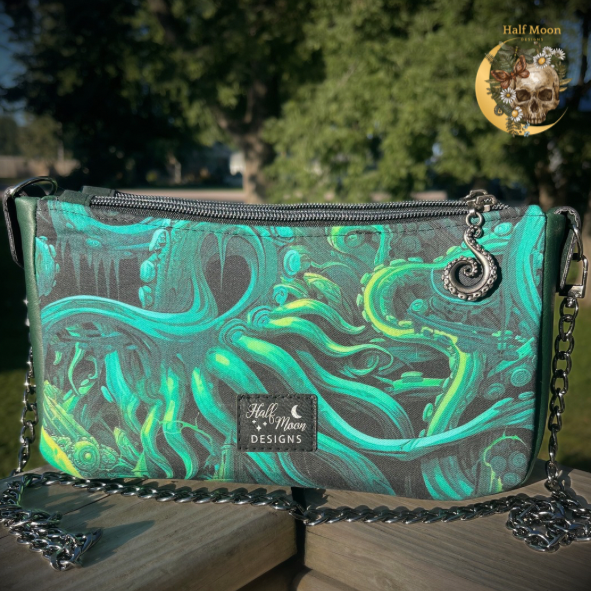 Octo Crossbody