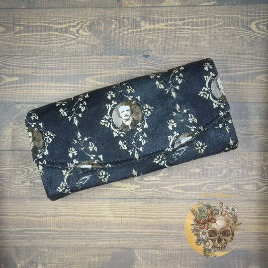 The Tell-Tale Clutch style wallet